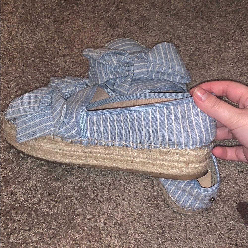 Shoes - Picture 2 of 2